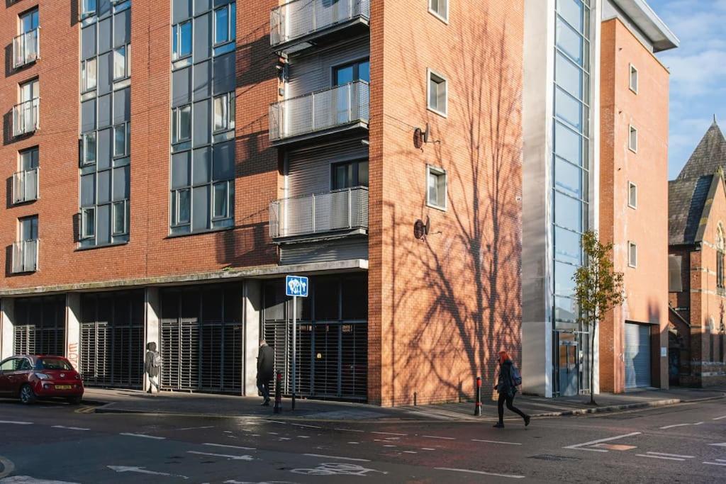 Apartment Luxury, Sleeps 6, Centre Belfast