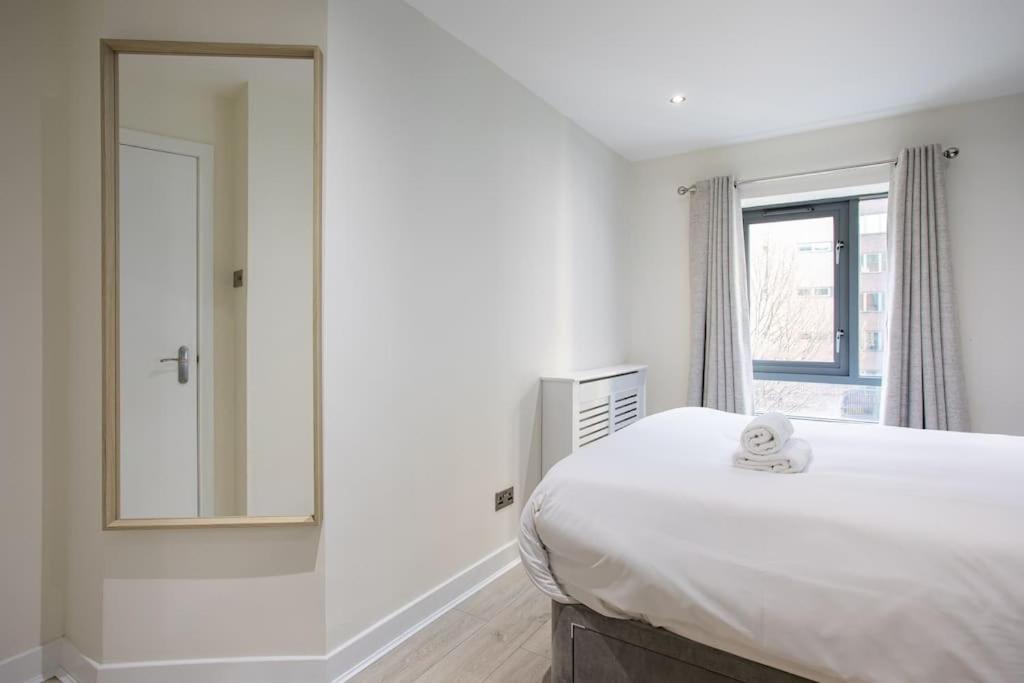 Luxury, Sleeps 6, Centre Belfast